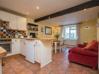 3 Bed in Osmington DC053 - 5