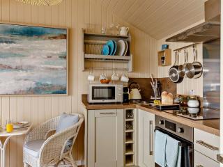 1 Bed in Whitsand Bay 90168 - 1
