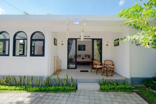 Crystal Flow Guest House & Apartment Canggu - 9
