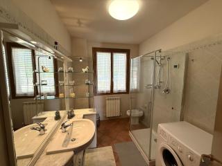 Villa in Tuscany with Private Pool & Views, cleaning included - 8