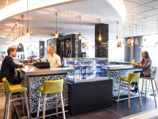 Novotel Saint-Quentin en Yvelines - 8