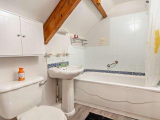 3 Bed in Rhydlewis 94117 - 1