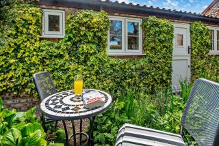 Bourne Cottage - 3