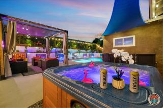 Relax and Unwind 4BR La Mesa Home with Pool plus Spa - 4