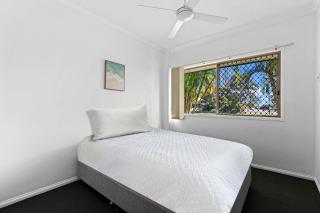 Walk To The Beach in Pialba - 3