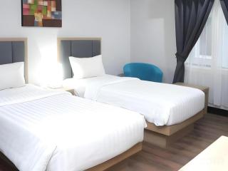 Orchardz Hotel Gajah Mada - 3