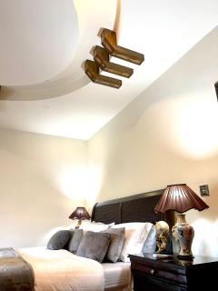 Stylish Retreat - Double Bed - 8