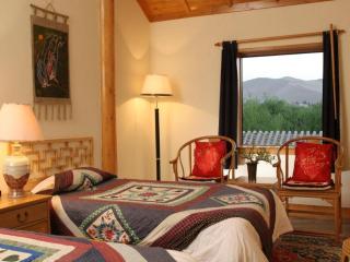 The Silk Road Dunhuang Hotel - 9