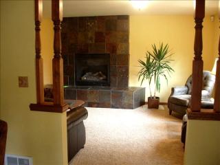 Secluded Cabin Rental with 20 Acres of Private Forest near Missoula, Montana - 2