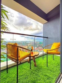 Elegant classy apartment with swimming pool ,fully equipped gym ,child play area and close proximity to shopping malls and great breathtaking views in lavinton - 7