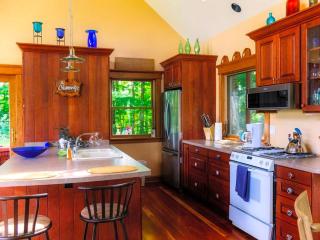 Romantic Mountain Vacation Rental with Breathtaking Views near Pittsburgh, Pennsylvania - 4