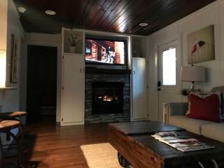 Lovely Cabin Rental with Spacious Backyard in Cashiers, North Carolina - 4