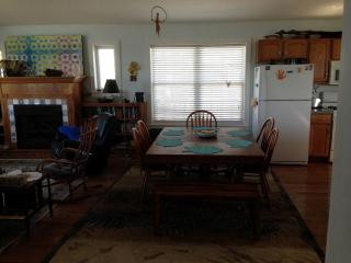 Bayfront Cottage Rental with a Private Beach on Virginia's Eastern Shore - 8