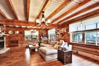 Amazing Log Cabin Rental with Pool for a Family Vacation in Florida - 9