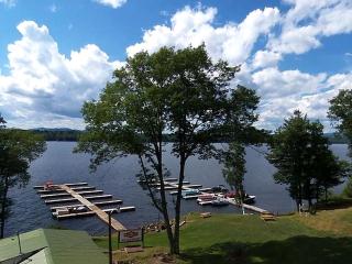 Charming Camping Cabin on the Shores of Great Sacandaga Lake in Northville, New York - 6