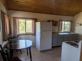 Secluded Lakeside Log Cabin Ideal for Couples Getaway' in Hayward, Wisconsin - 4