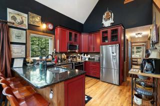 Rustic A-Frame Chalet with Hot Tub & Scenic Views in Mount Jackson, Virginia - 8