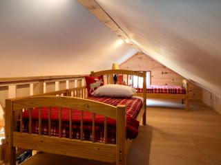 Waterfront Vacation Cabin Overlooking Lake Algonquin in Upstate New York - 7
