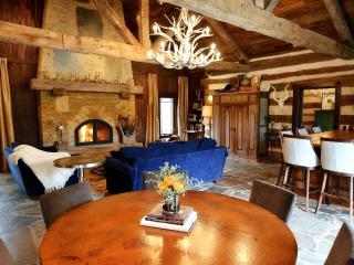 Exquisite Group Rental with an Outdoor Pool near New Braunfels, Texas - 3