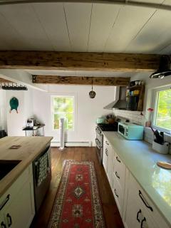 Modern Cottage Perfect for Glamping in New York State - 1