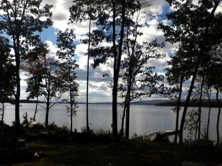 Rustic Cabin Beside the Great Sacandaga Lake in Northville, New York - 8