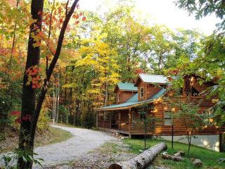 Spectacular Cabin Rental for Large Groups near New River in West Virginia - 0