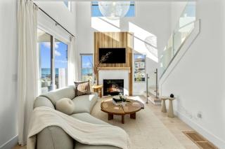 Peaceful Oceanfront Villa in Bourne, Massachusetts - 9