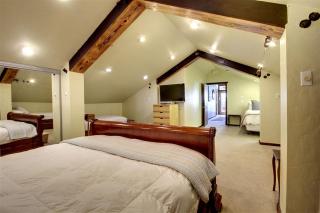 Luxury Rental with a Swimming Pool Perfect for Large Groups near Gruene, Texas - 2