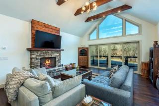 Enchanting Cabin near Asheville, NC, Ideal for a Blue Ridge Mountains Getaway - 5