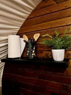 Elegant, Vintage Conestoga Covered Wagon Getaway in Denver, Pennsylvania - Denver - 2