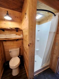 Wooden Chic Cabin Fully Stocked in Ohio - 1