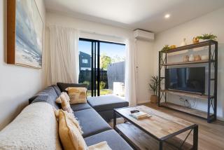 Huntington Townhouse with Patio and Parking - 0