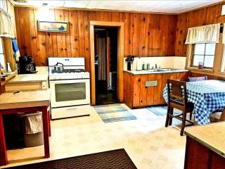 Spacious Family-Friendly Log Cabin with Lake Views near Cadillac, Michigan - 8
