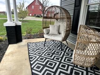 Cute Cottage on Working Farm for Farmstay Glamping Getaways to Virginia - Perfect for Animal Lovers - 6