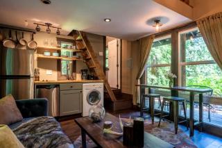 Unique Cabin Rental Nestled in Four Acres of Forest in Rhododendron, Oregon - 5