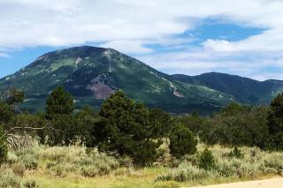 Picturesque Cabin with Barbecue and Fire Pit in Monticello, Utah - 4