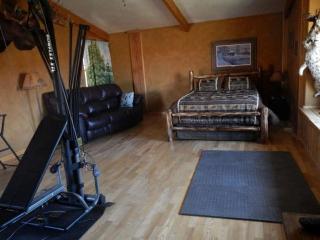 Rustic Accommodation with Breakfast near Shoshone National Forest, Wyoming - 9