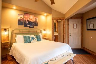 Waterfront Camping Cabin near the Great Sand Dunes in Colorado - 7