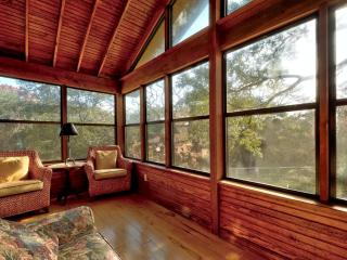 Spacious Yet Private Vacation Rental with Pool and Games Room For the Ultimate Family Getaway in Nature, Driftwood Texas - 2
