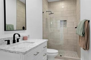 Spacious Family Cabin with Lake Hartwell Access in Westminster, South Carolina - 6