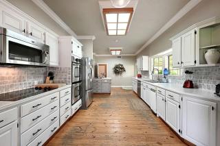 Spacious Luminous Cottage with Game Space and BBQ in Texas - 7