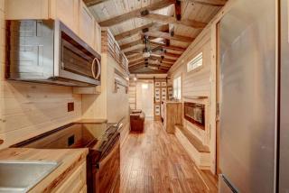 Appalachian Adventure in this Tiny Cabin near Hiawassee, Ideal for Couples' Glamping - 5