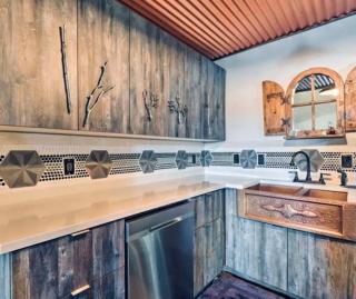 Exciting Hobbit House Rental Ideal for a Fun Vacation in Arkansas - Springdale - 2