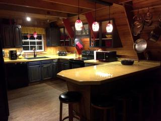 Rustic 18-Person Cabin Rental on Lake Sam Rayburn for Staycation near Houston -  - 8