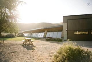 Unique and Modern Lodging with Exceptional Features in Paradise Valley, Montana - 0