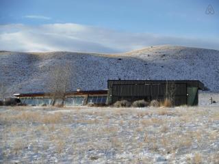 Unique and Modern Lodging with Exceptional Features in Paradise Valley, Montana - 3