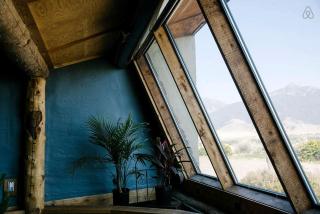 Unique and Modern Lodging with Exceptional Features in Paradise Valley, Montana - 2