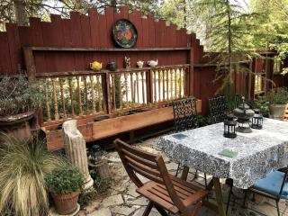 Idyllic Cabin for Rent near Two National Forests in Pinehurst, California - 9