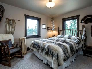 Secluded Rental Perfect for Groups on Private 40-Acre Estate in Northern Montana - 7