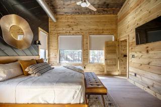 Amazing Cabin Surrounded by Trees in Broken Bow, Oklahoma - 1